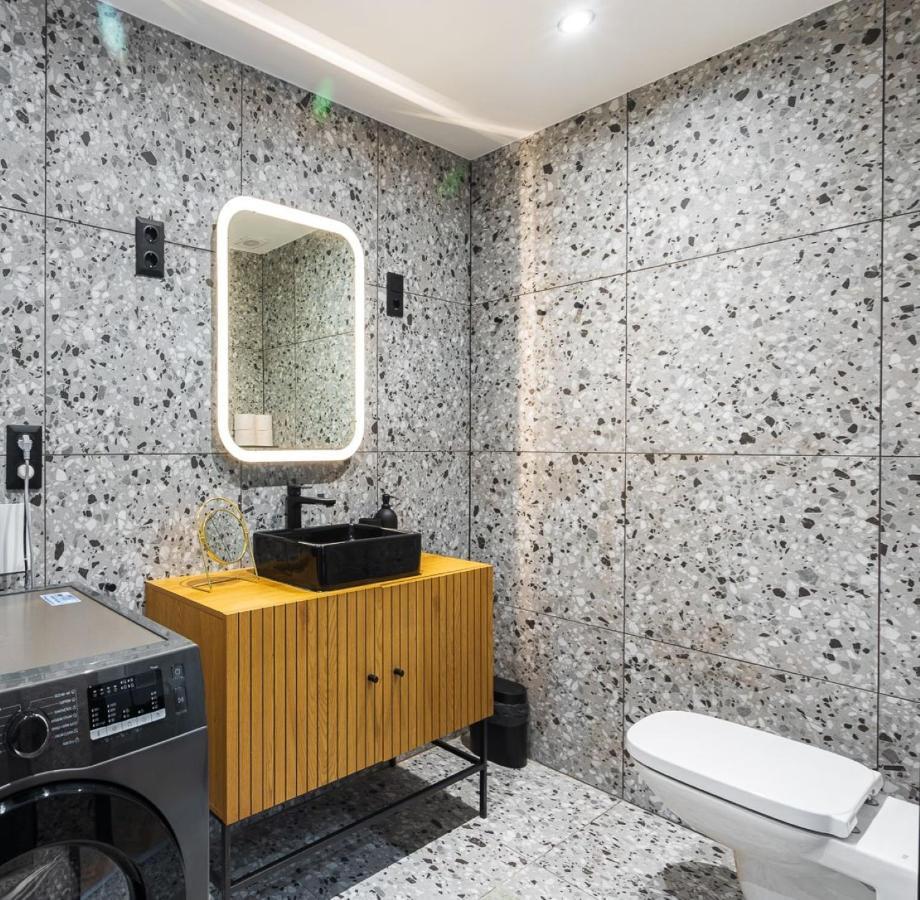Luxury Peaceful Apartment By The St Stephen'S Basilica Boedapest Buitenkant foto
