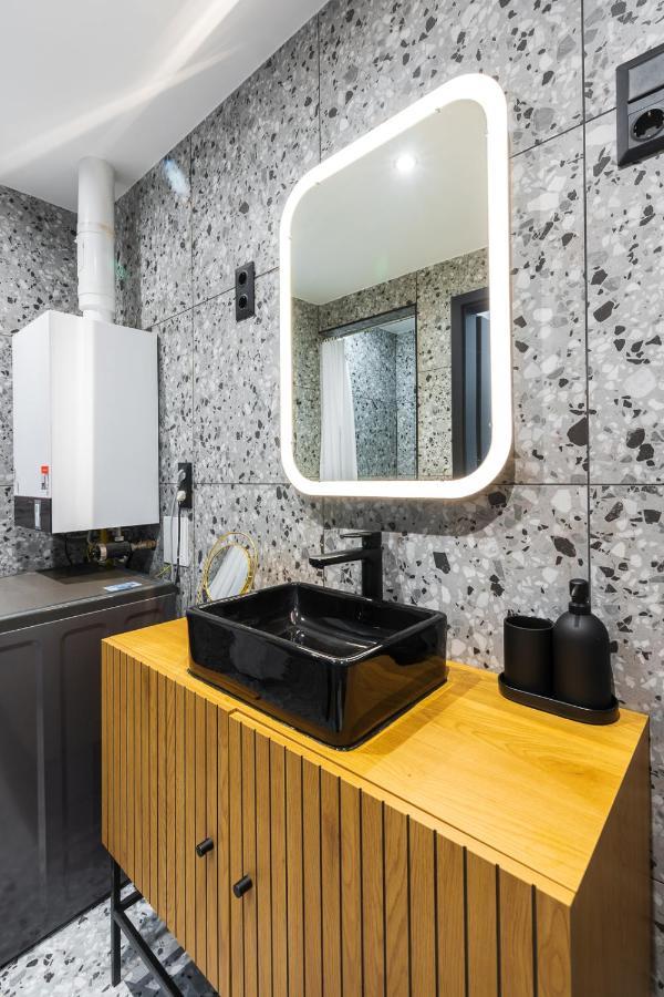 Luxury Peaceful Apartment By The St Stephen'S Basilica Boedapest Buitenkant foto