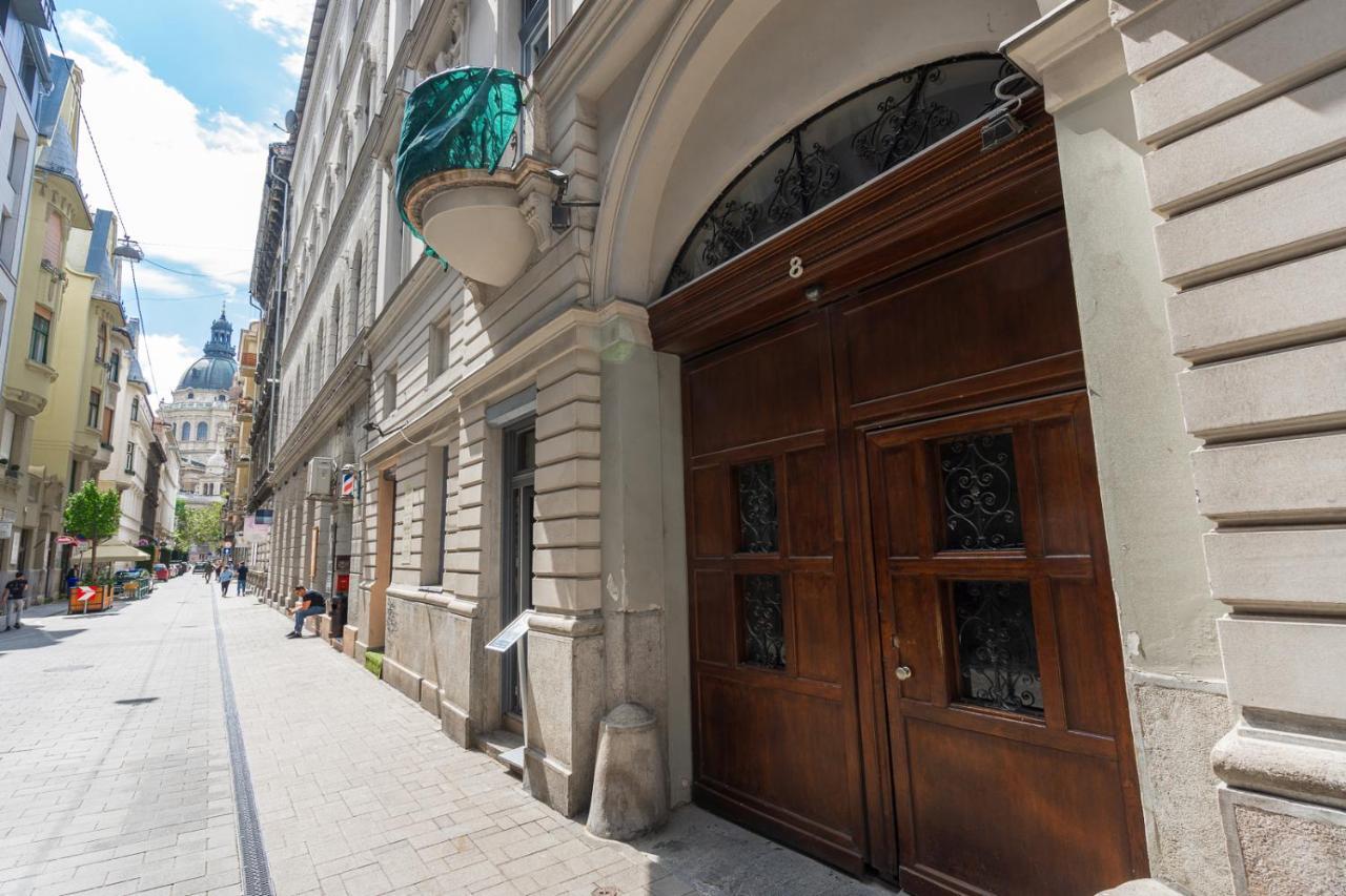 Luxury Peaceful Apartment By The St Stephen'S Basilica Boedapest Buitenkant foto
